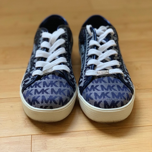 mk canvas shoes